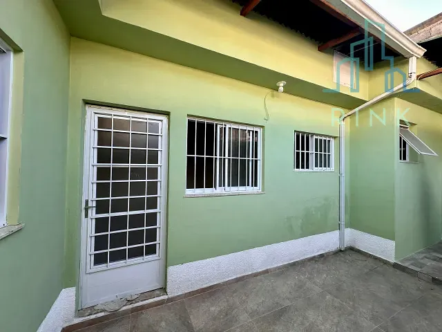 Casa 2 quartos e 2 banheiros, para alugar, no bairro São Lourenço em Niterói