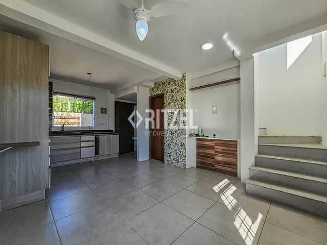 Casa 2 quartos e 2 banheiros, para alugar, no bairro Petrópolis em Novo Hamburgo