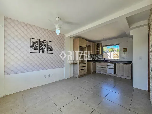 Casa 2 quartos e 2 banheiros, para alugar, no bairro Petrópolis em Novo Hamburgo