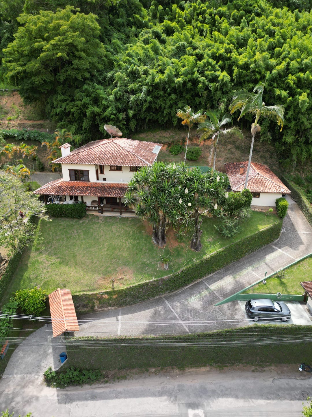 Casa à venda com 4 quartos, 650m² - Foto 4