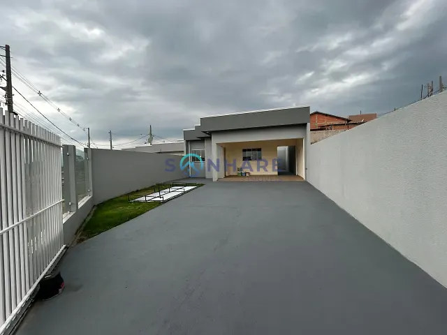 Casa 2 quartos e 2 banheiros, para alugar, no bairro Palmonari em Siqueira Campos