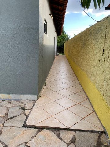 Casa com 800m² 4 quartos e 3 banheiros, à venda ou para alugar, no bairro Ponte Alta Norte (Gama) em Brasília