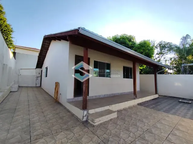 Casa com 484m² 5 quartos e 4 banheiros, à venda, no bairro Centro em Jacarezinho