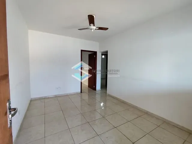 Casa com 484m² 5 quartos e 4 banheiros, à venda, no bairro Centro em Jacarezinho