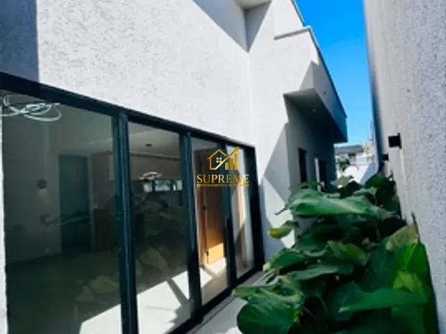 Casa 3 quartos e 4 banheiros, à venda, no bairro Jardim Atlântico em Goiânia