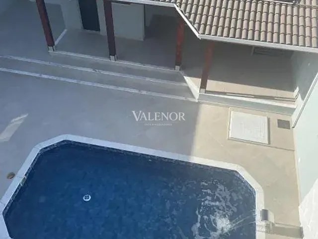 Casa com 303m² 3 quartos e 5 banheiros, à venda, no bairro Portal do Paraíso I em Jundiaí