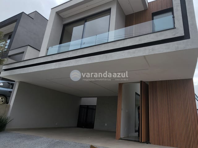 Casa com 254m² 3 quartos e 5 banheiros, à venda, no bairro Cézar de Souza em Mogi das Cruzes