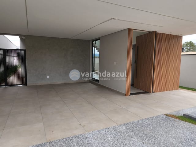 Casa com 254m² 3 quartos e 5 banheiros, à venda, no bairro Cézar de Souza em Mogi das Cruzes