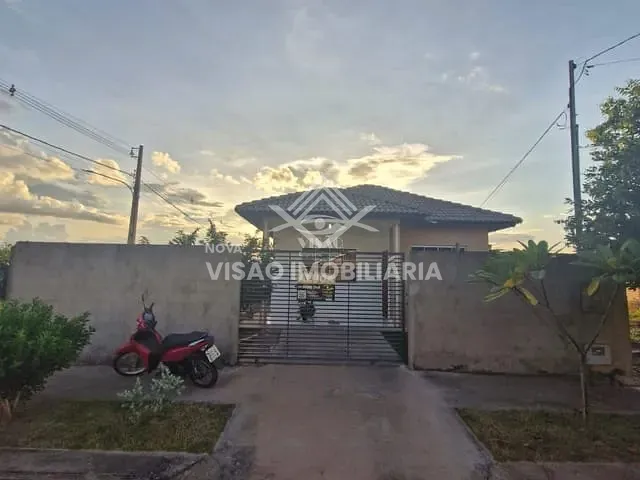 Casa com 220m² 2 quartos e 1 banheiro, à venda, no bairro Residencial Santa Catarina em Sinop