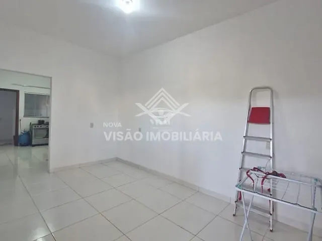 Casa com 220m² 2 quartos e 1 banheiro, à venda, no bairro Residencial Santa Catarina em Sinop