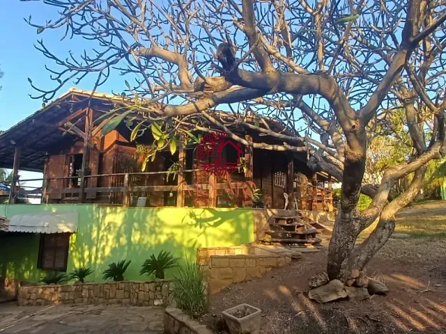 Casa com 1200m² 5 quartos e 6 banheiros, para alugar, no bairro Condados da Lagoa em Lagoa Santa