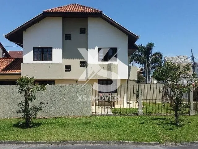 Casa com 220m² 3 quartos e 3 banheiros, à venda, no bairro Atuba em Curitiba