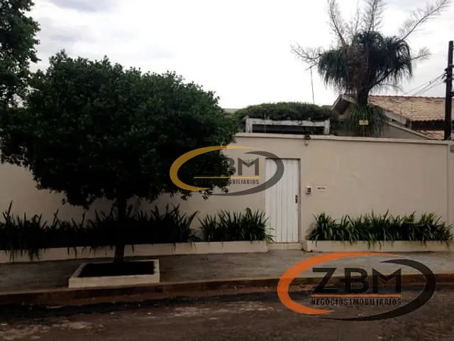 Casa com 1080m² 4 quartos e 5 banheiros, à venda, no bairro Jardim Presidente em Londrina