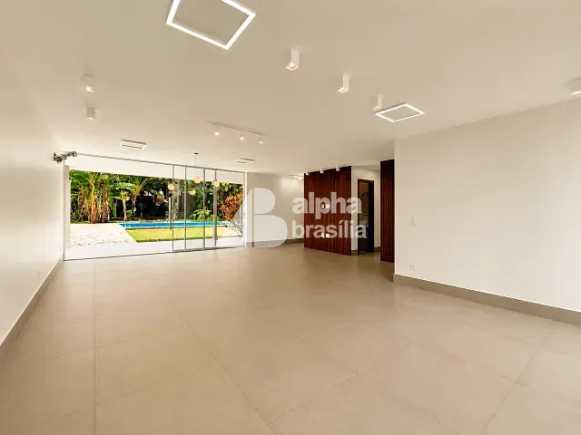 Casa 4 quartos e 8 banheiros, à venda, no bairro Setor de Habitações Individuais Norte em Brasília