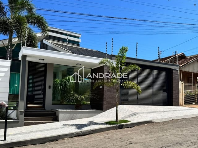 Casa com 440m² 3 quartos e 2 banheiros, à venda, no bairro Vila Sao Jose Bassa em Apucarana