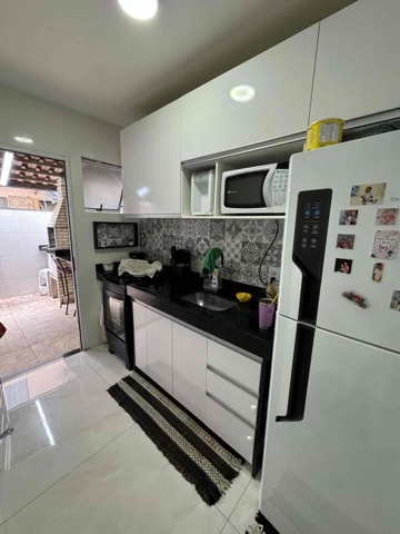 Casa 2 quartos e 1 banheiro, à venda, no bairro Parque Jóquei Club em Campos dos Goytacazes