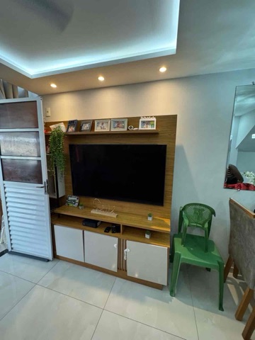 Casa 2 quartos e 1 banheiro, à venda, no bairro Parque Jóquei Club em Campos dos Goytacazes