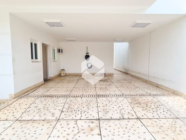 Casa com 600m² 5 quartos e 8 banheiros, à venda, no bairro Barra da Tijuca em Rio de Janeiro