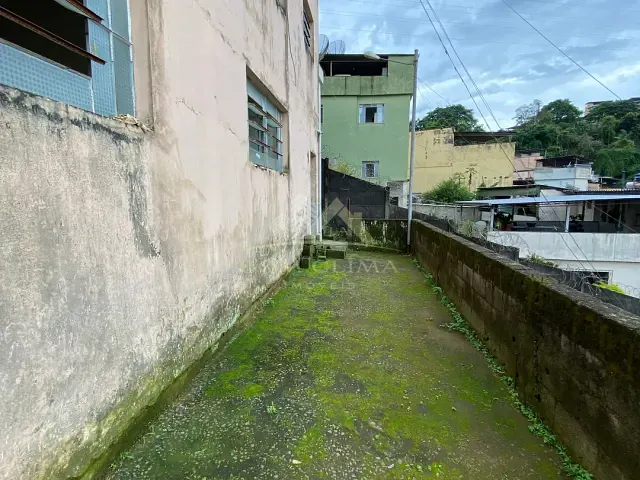Casa com 70m² 1 quarto e 1 banheiro, para alugar, no bairro Grajaú em Juiz de Fora