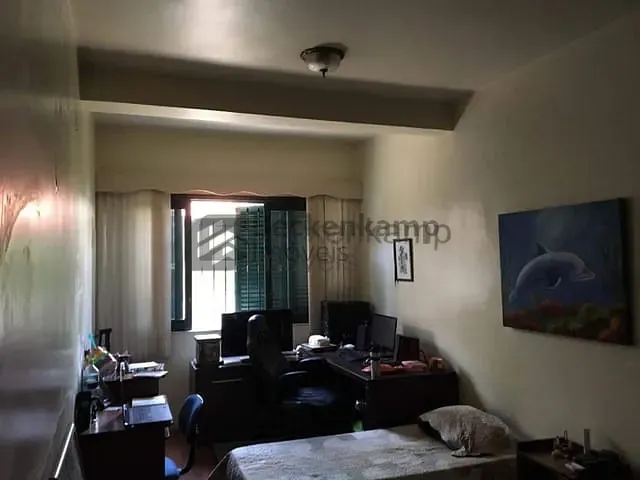 Casa com 433m² 3 quartos e 2 banheiros, à venda, no bairro Jardim Normandia em Volta Redonda