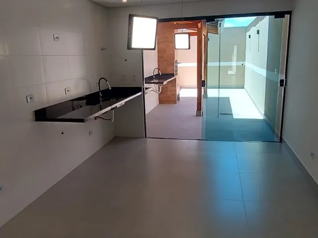 Casa 3 quartos e 3 banheiros, à venda, no bairro Cidade Líder em São Paulo