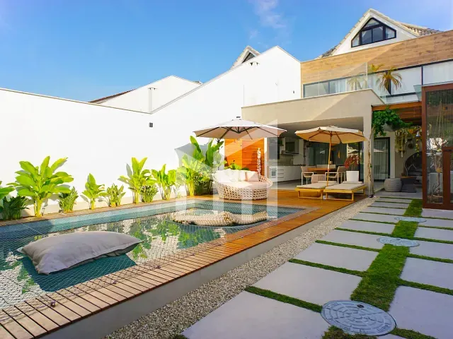 Casa com 314m² 5 quartos e 7 banheiros, à venda, no bairro Barra da Tijuca em Rio de Janeiro