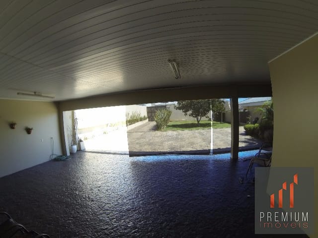 Casa com 924m² 3 quartos e 2 banheiros, à venda, no bairro CHAPADA em PONTA GROSSA