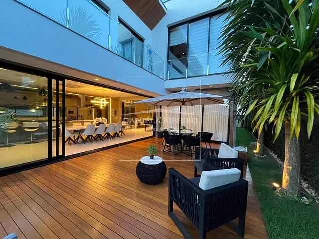 Casa com 500m² 4 quartos e 5 banheiros, à venda, no bairro Esperança em Londrina