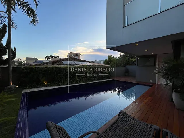 Casa com 500m² 4 quartos e 5 banheiros, à venda, no bairro Esperança em Londrina