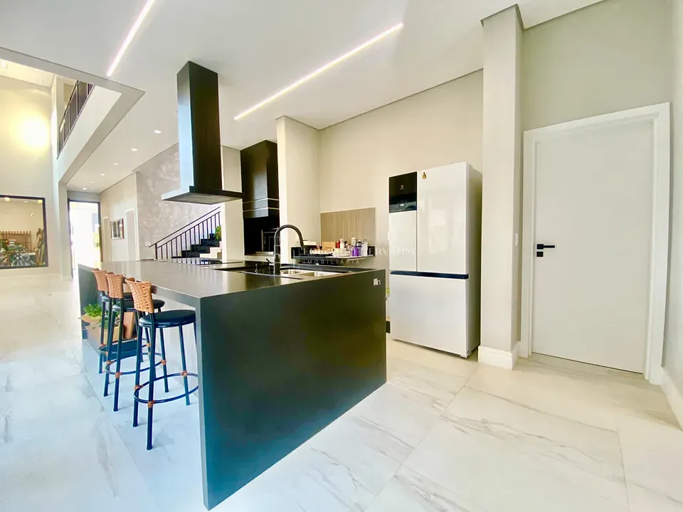 Casa, 3 quartos, 380 m² - Foto 26