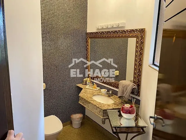 Casa com 700m² 4 quartos e 6 banheiros, à venda, no bairro Jardim Itália em Cuiabá