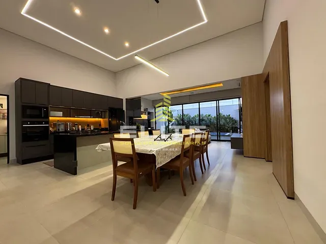 Casa 4 quartos e 4 banheiros, à venda, no bairro Green Park em Sorriso