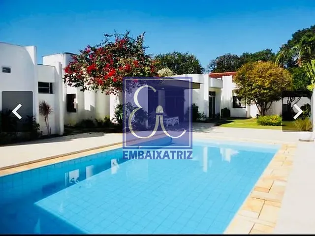 Casa com 1080m² 6 quartos e 6 banheiros, à venda, no bairro Jardim Apolo em São José dos Campos