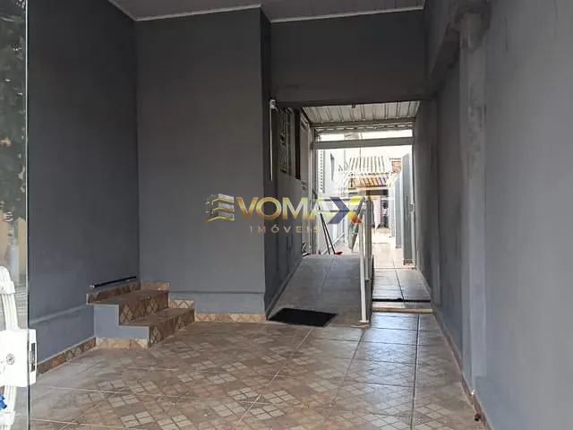 Casa 2 quartos e 1 banheiro, à venda ou para alugar, no bairro Centro em Itapetininga