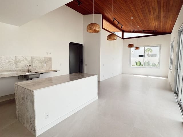 Casa com 515m² 4 quartos e 5 banheiros, à venda, no bairro Jacuhy em Serra