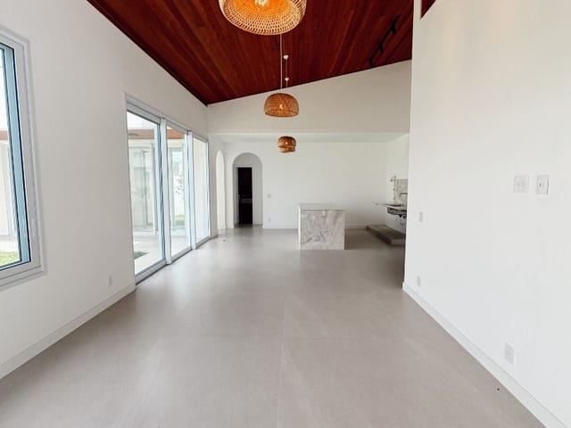Casa com 515m² 4 quartos e 5 banheiros, à venda, no bairro Jacuhy em Serra