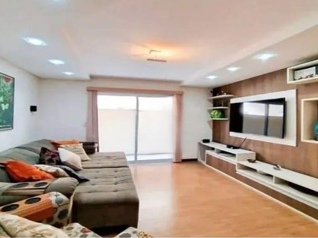 Casa com 516m² 4 quartos e 4 banheiros, à venda, no bairro Urbanova em São José dos Campos