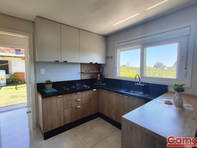 Casa com 100m² 3 quartos e 2 banheiros, à venda, no bairro Loteamento Chiomentto em Nova Prata