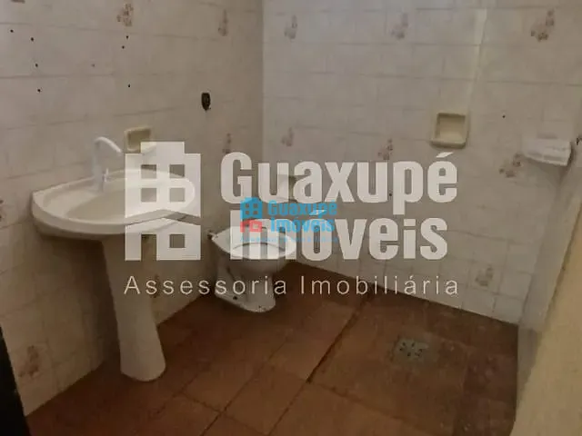 Casa com 134m² 2 quartos e 1 banheiro, à venda, no bairro Parque dos Municípios I em Guaxupé