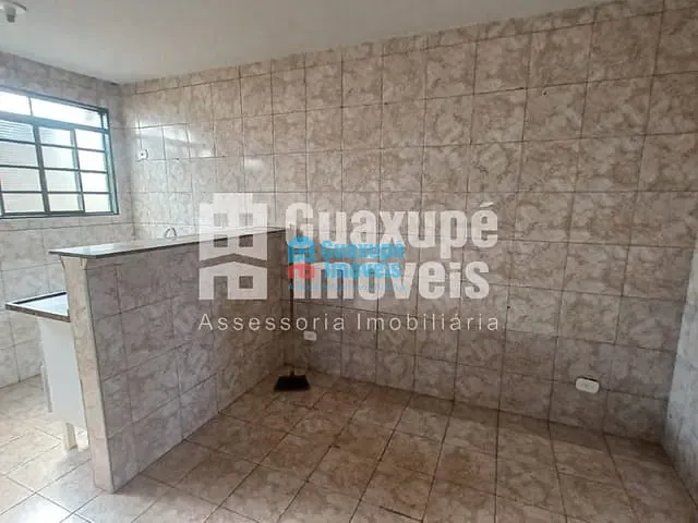Casa com 134m² 2 quartos e 1 banheiro, à venda, no bairro Parque dos Municípios I em Guaxupé