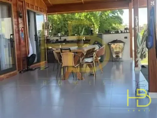 Casa 3 quartos e 3 banheiros, à venda, no bairro Caputera em Sorocaba