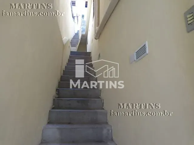 Casa 3 quartos e 3 banheiros, à venda, no bairro Parque Pinheiros em Taboão da Serra