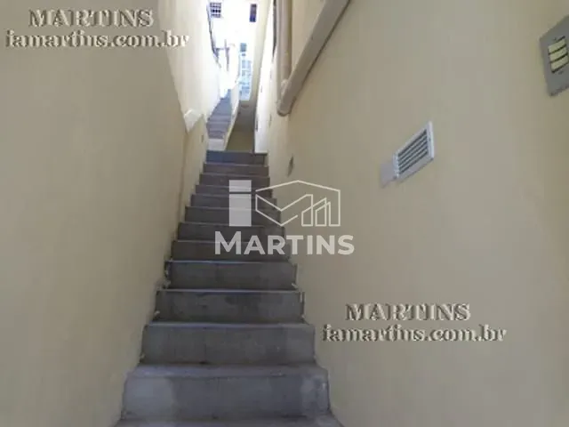 Casa 3 quartos e 3 banheiros, à venda, no bairro Parque Pinheiros em Taboão da Serra