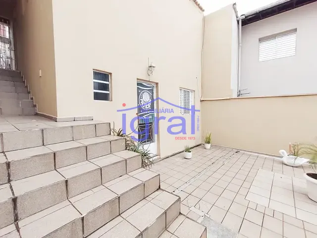 Casa com 248m² 2 quartos e 2 banheiros, à venda, no bairro Jardim Oriental em São Paulo