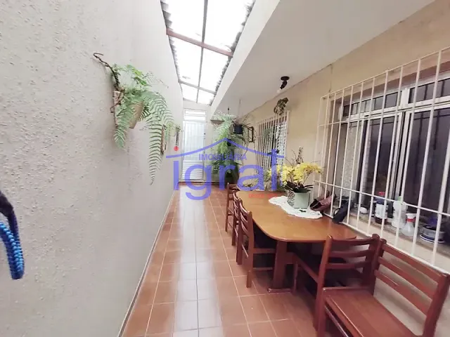 Casa com 248m² 2 quartos e 2 banheiros, à venda, no bairro Jardim Oriental em São Paulo