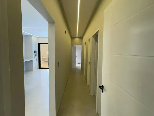 Casa 3 quartos e 2 banheiros, à venda, no bairro Oliveira Brito em Paulo Afonso