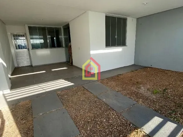 Casa com 1m² 3 quartos e 2 banheiros, à venda, no bairro Amapá em Marabá