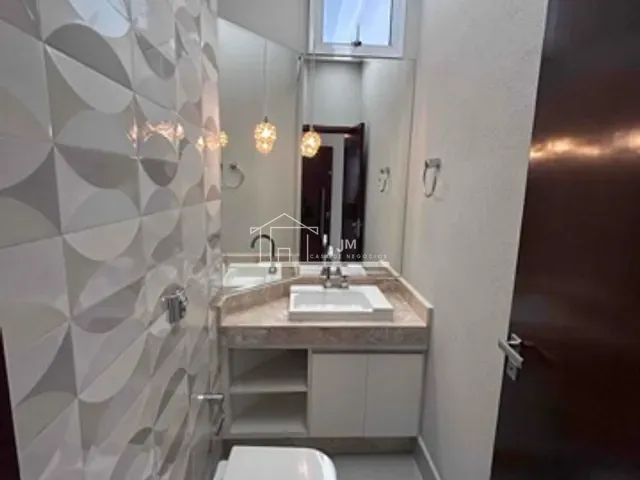 Casa 3 quartos e 4 banheiros, à venda, no bairro Santa Rosa em Uberlândia