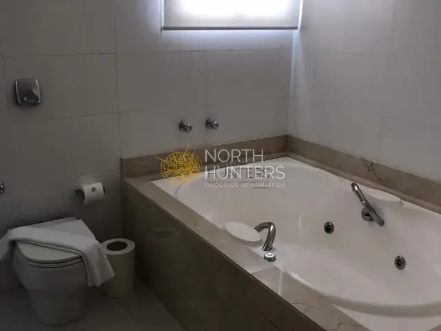 Casa com 450m² 4 quartos e 6 banheiros, à venda, no bairro Jurerê Internacional em Florianópolis