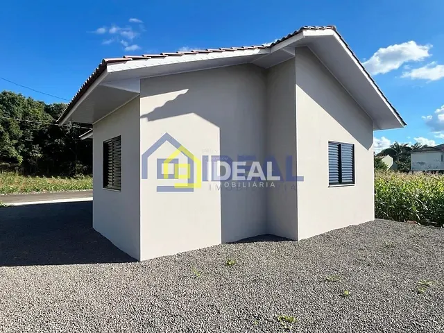 Casa com 61m² 2 quartos e 1 banheiro, à venda, no bairro Vila Jacob Biezus em Concórdia